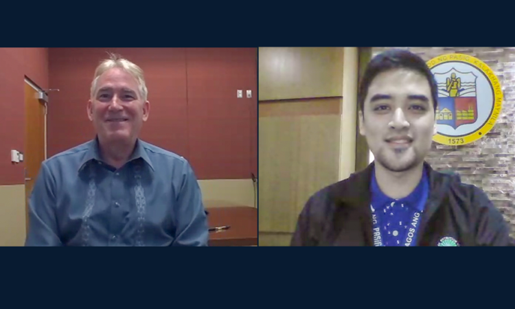 U.S. Embassy Charge d’Affaires John Law congratulates Pasig City Mayor Vico Sotto on being named one of 12 global anti-corruption champion award winners by the Department of State.