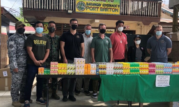 Members of the U.S. Civil-Military Support Element-Philippines are joined by leaders of the San Vicente DOH, Philippine Coast Guard District Palawan-Special Operations Group, and the Armed Forces of the Philippines’ 33rd Marines Company in donating medicines to Port Barton residents.