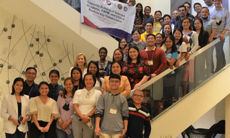 Participants of U.S. Peace Corps’ biodiversity conservation training.