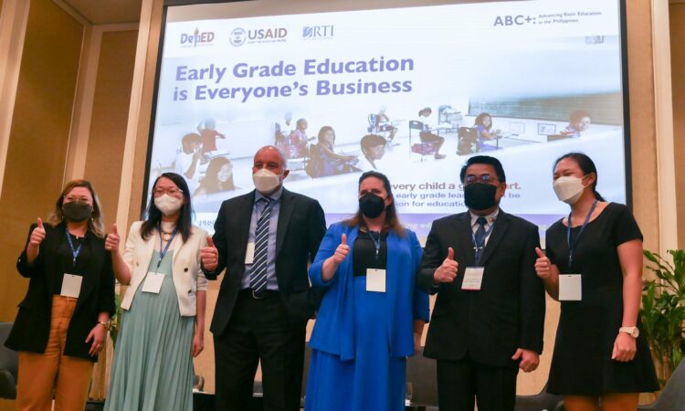 USAID ABC+ Instructional Delivery and Materials Advisor Elaine Trinos, USAID Philippines Project Management Specialist Monica Ang-Tan, The Asia Foundation Country Representative Sam Chittick, USAID Philippines Director of the Regional Office of Acquisition and Assistance Jennifer Crow, DepEd Undersecretary Tonisito Umali, and USAID ABC+ Education Governance Manager Kimberly Garcia attend the USAID-supported Industry Leaders Conference in Manila.