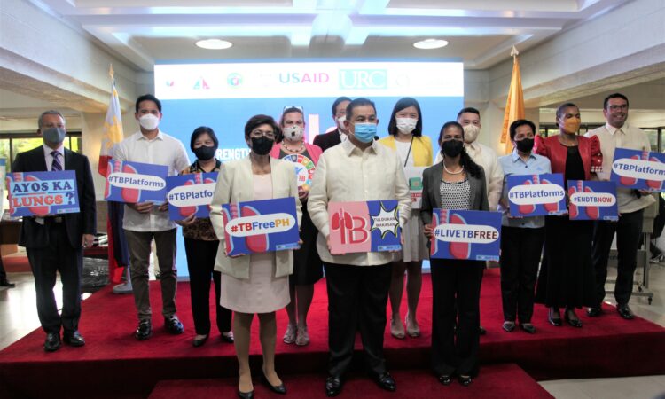 USAID Philippines Acting Mission Director Eubanks (front right) joins House Speaker Romualdez (front middle) and DOH Officer-in-Charge Vergeire (front left) at the National Lung Month celebration in Quezon City on August 22.