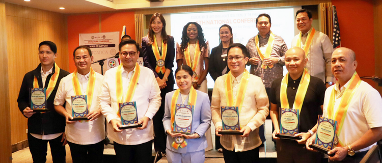 U.S. Embassy INL Director Kelia Cummins and representatives from Philippine government agencies witness the awarding of local champions in drug-abuse coalition work at the recently held 5th National Conference of Anti-Drug Abuse Coalitions in Makati City.