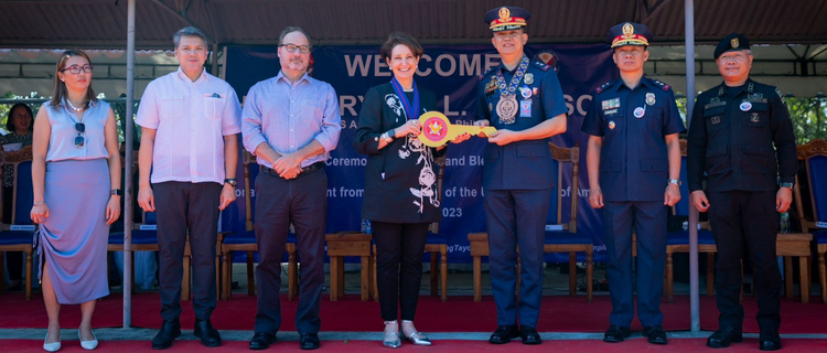 Ambassador Carlson with PNP representatives.