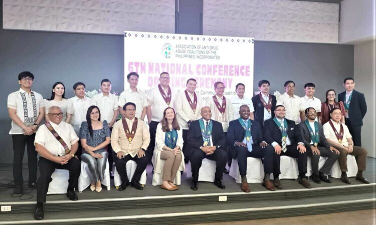 Representatives from the U.S. Embassy in the Philippines’ Office of International Narcotics and Law Enforcement Affairs and the Community Anti-Drug Coalitions of America join Biñan City government officials at the 6th National Conference of Drug Abuse Coalitions.