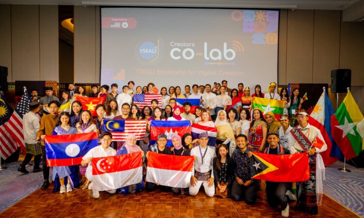 U.S. Ambassador to the Philippines MaryKay Carlson joins 60 content creators from Brunei, Burma, Cambodia, Indonesia, Laos, Malaysia, the Philippines, Singapore, Thailand, Timor Leste, and Vietnam for a group photo at the closing reception of the “Creators Co-Lab: Young Southeast Asian Leaders Initiative (YSEALI) Bootcamp for Digital Creators” on May 31 in Pasay City.